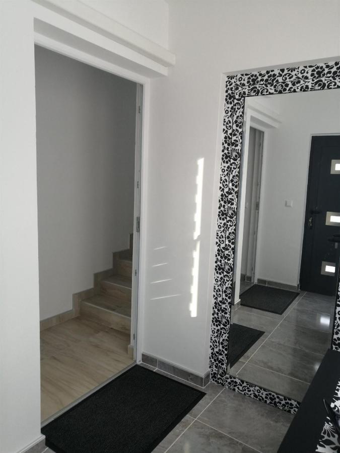 Vacation House Studenac Bihać Exterior foto